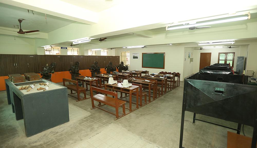 PB College of Engineering campus gallery image 2