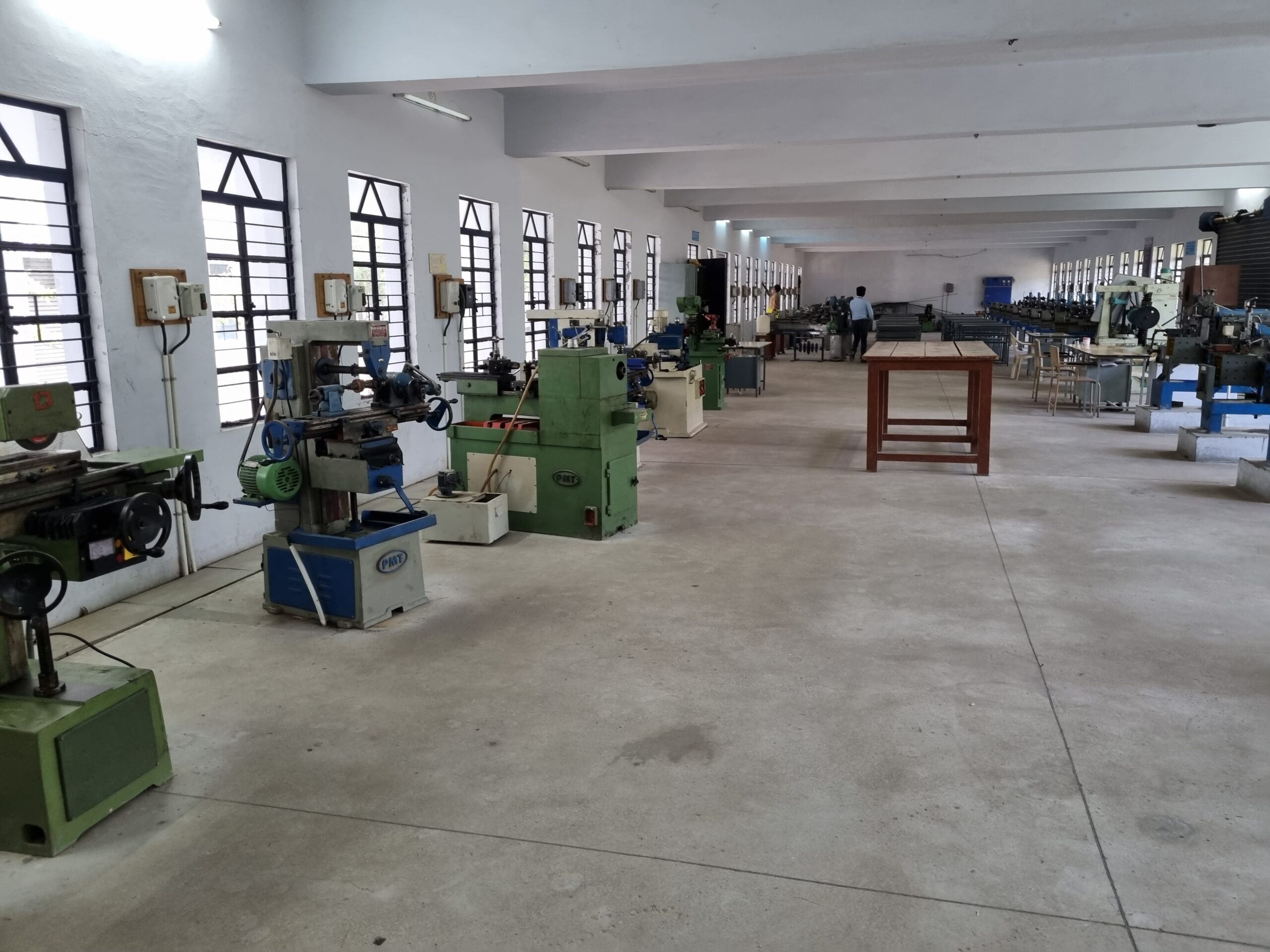 Latha Mathavan Engineering College campus gallery image 2