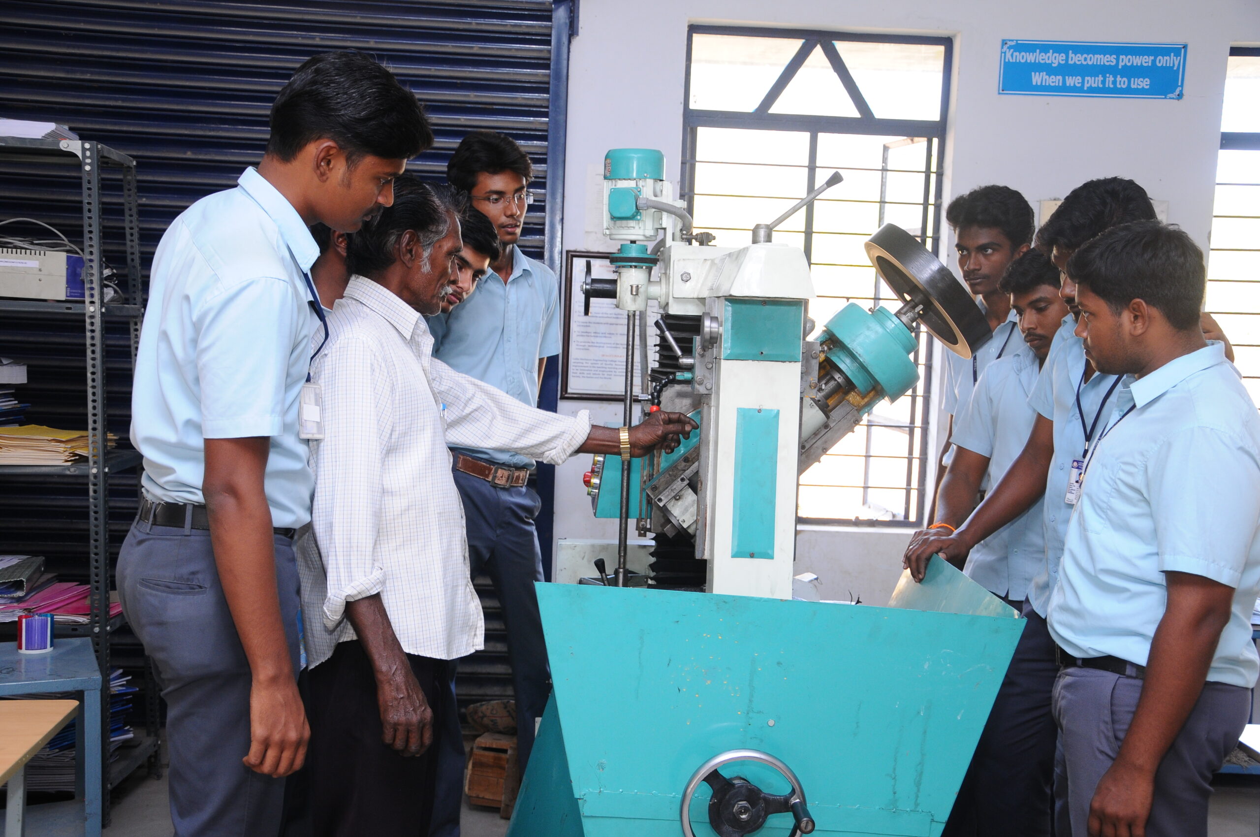 Latha Mathavan Engineering College campus gallery image 8