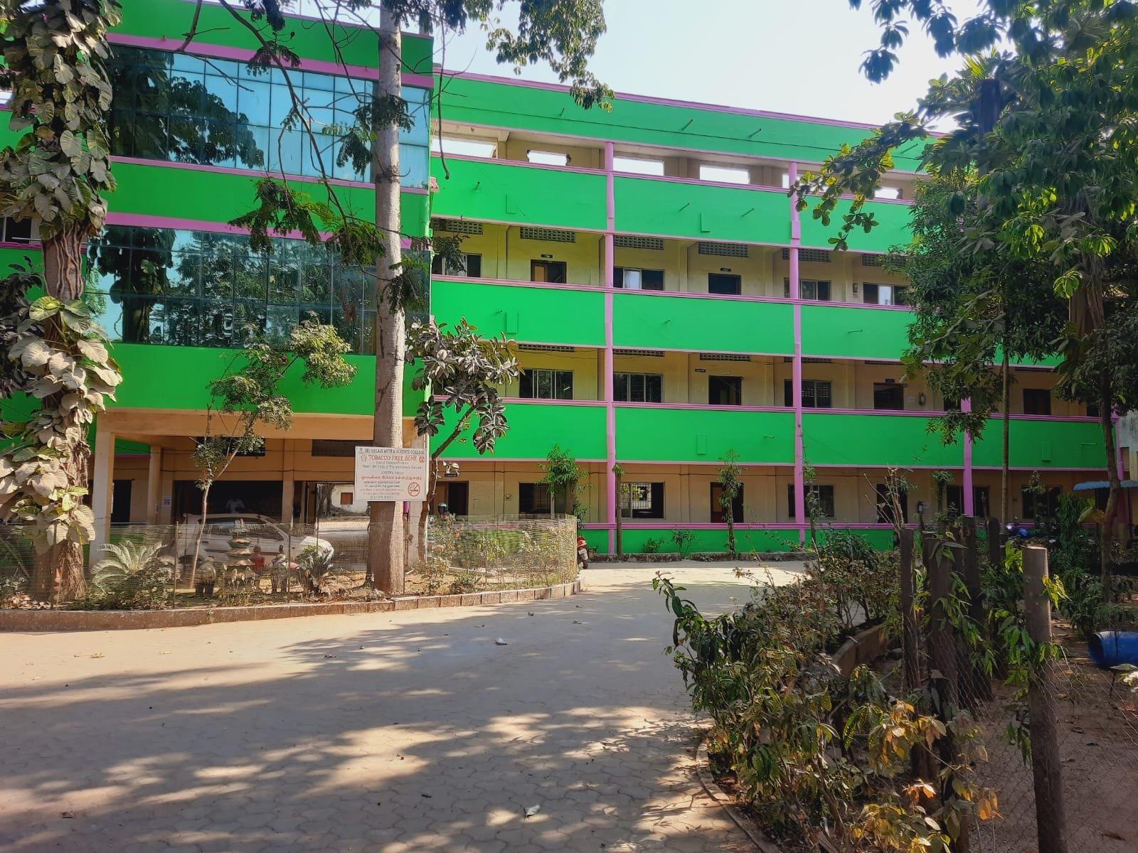 Balaji Institute of Science & Technology campus gallery image 4