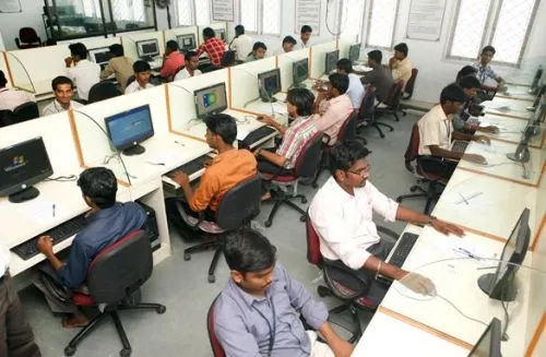 Balaji Institute of Science & Technology campus gallery image 3