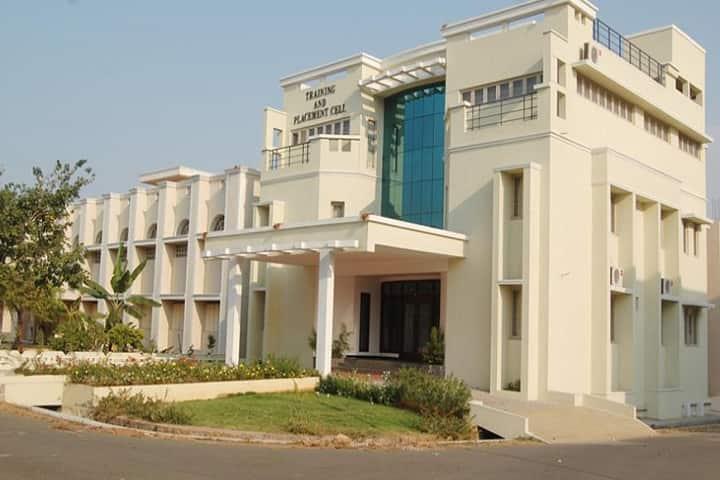 Sengunthar Group of Institutions campus gallery image 2