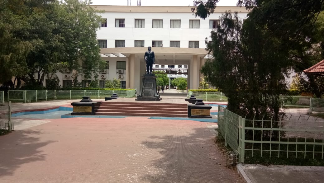 Dr. Mahalingam College of Engineering and Technology campus gallery image 4