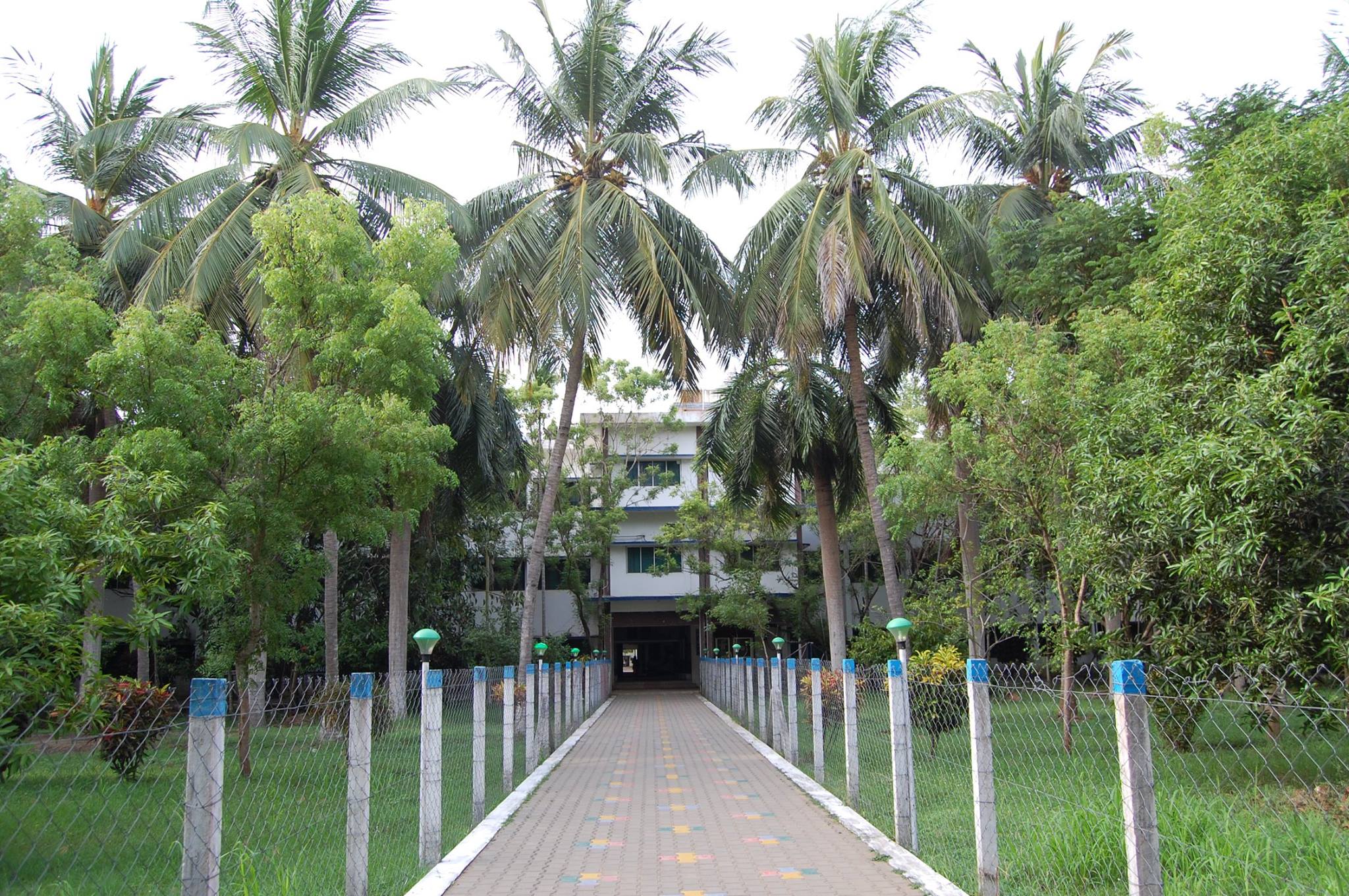 A.V.C. College of Engineering Admission 2026 campus gallery image 2
