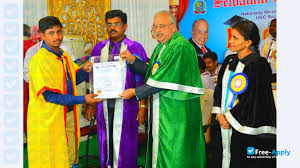 Selvamm Arts and Science College campus gallery image 3