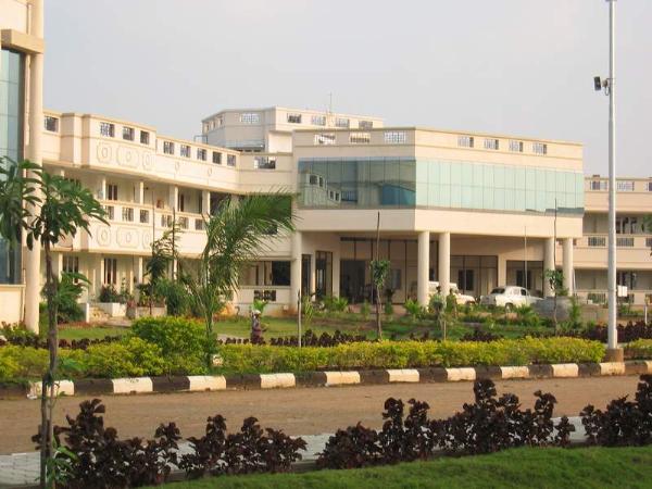 Dhanalakshmi College of Engineering campus gallery image 2