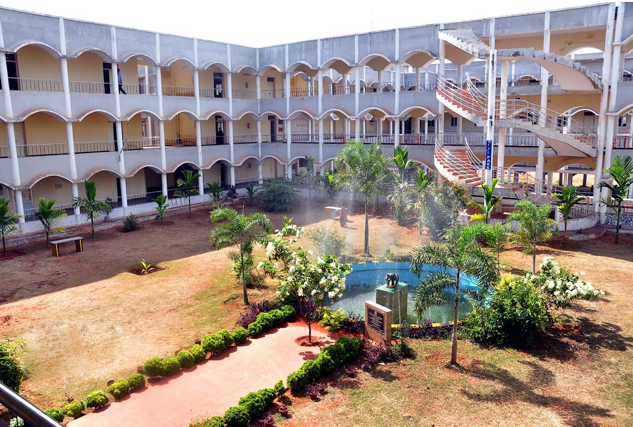 University College of Engineering campus gallery image 2