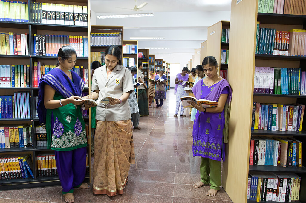 Varuvan Vadivelan Engineering College campus gallery image 3