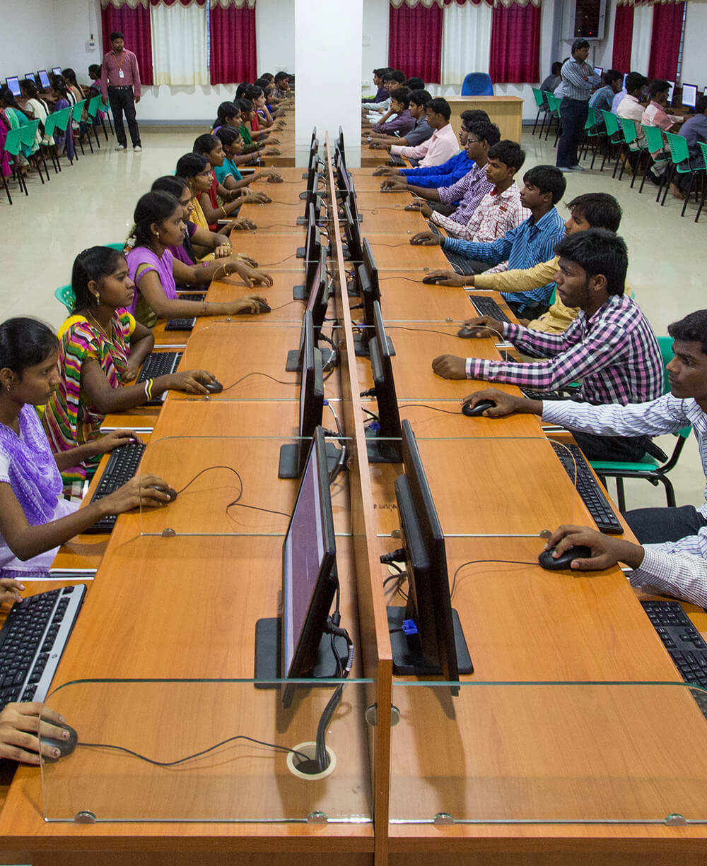 Varuvan Vadivelan Engineering College campus gallery image 5