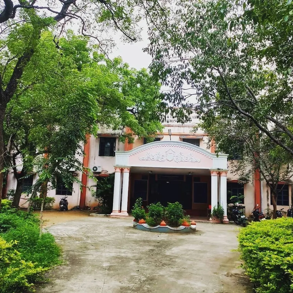 Thanthai Periyar Government Institute of Technology campus gallery image 2