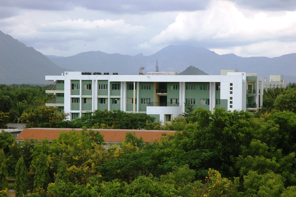 PSNA College of Engineering and Technology campus gallery image 2