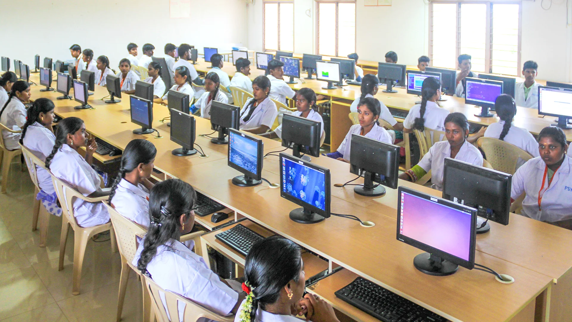 Pandian Saraswathi Yadav Engineering College campus gallery image 3