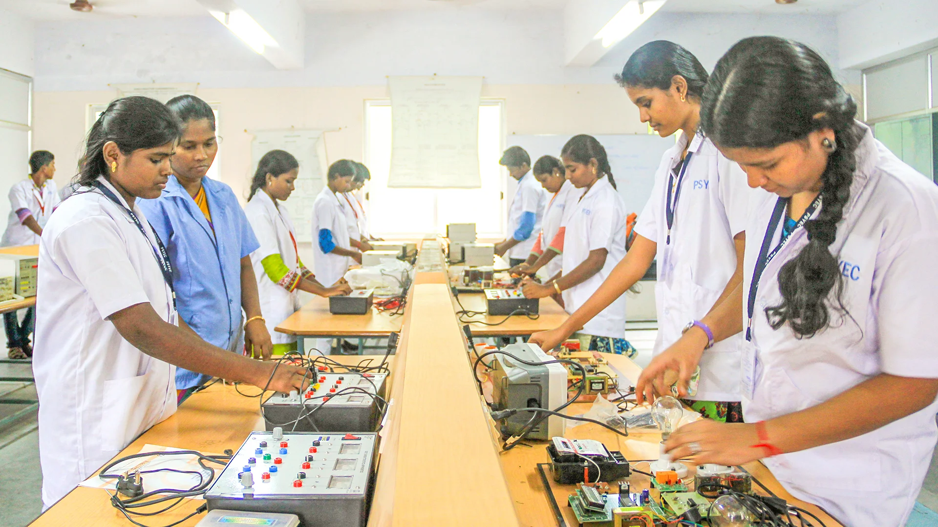 Pandian Saraswathi Yadav Engineering College campus gallery image 5