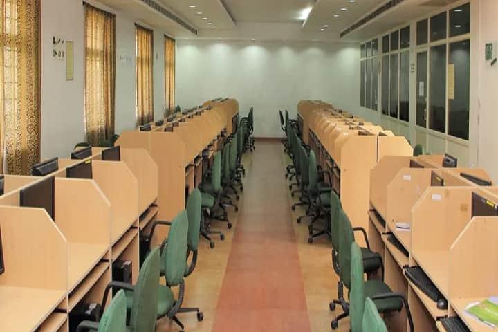 MET Engineering College campus gallery image 2