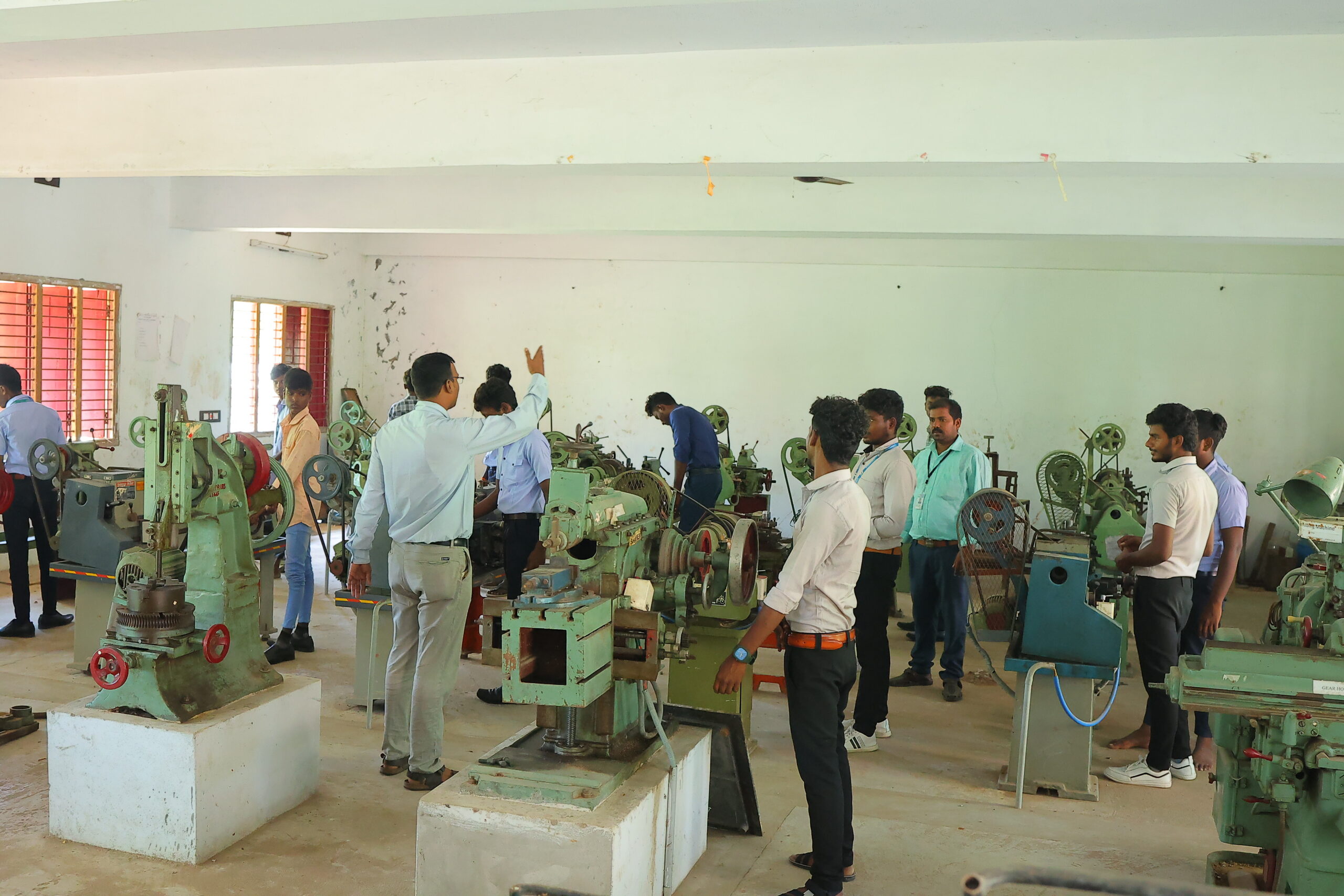 Sri Rangapoopathi College of Engineering campus gallery image 3