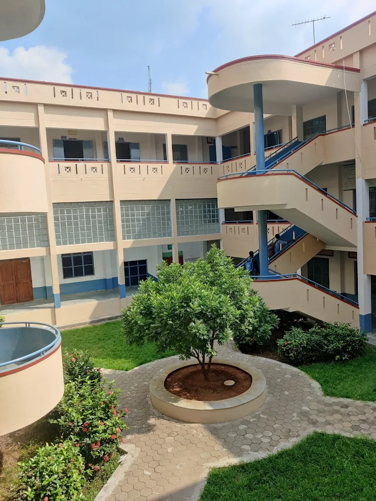 Kongu Engineering College campus gallery image 3