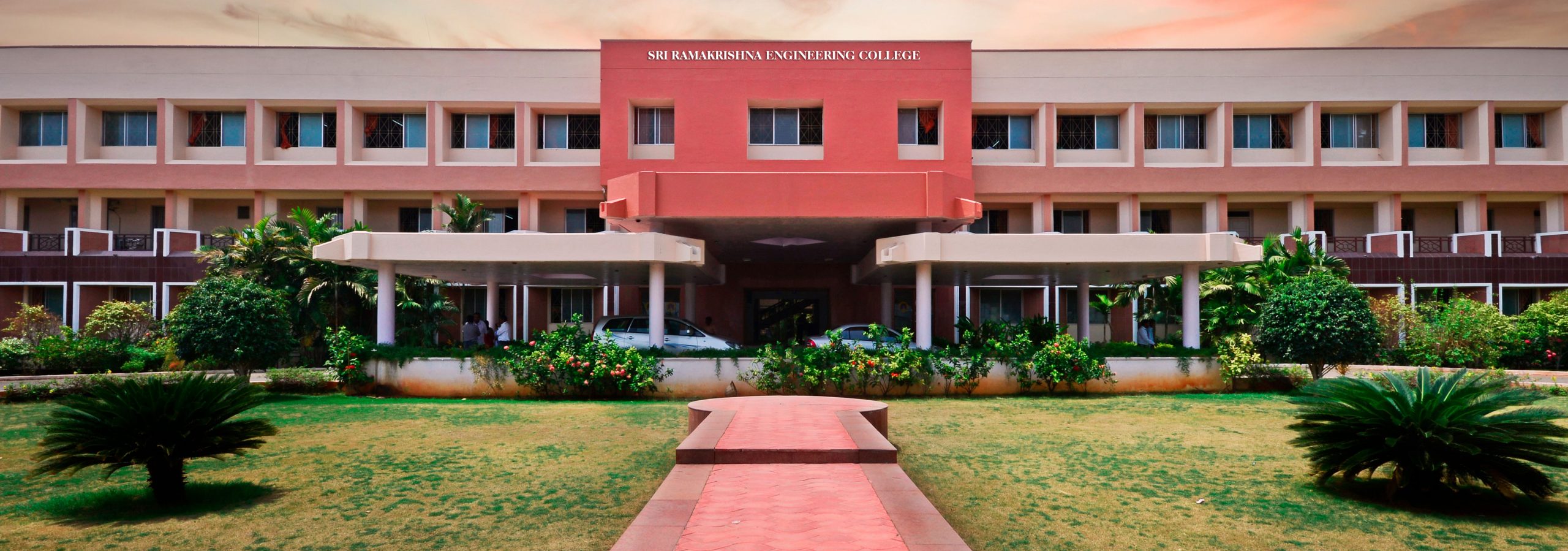 Sri Ramakrishna Engineering College campus gallery image 1