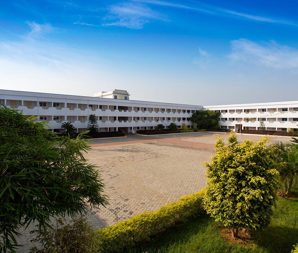 Varuvan Vadivelan Engineering College