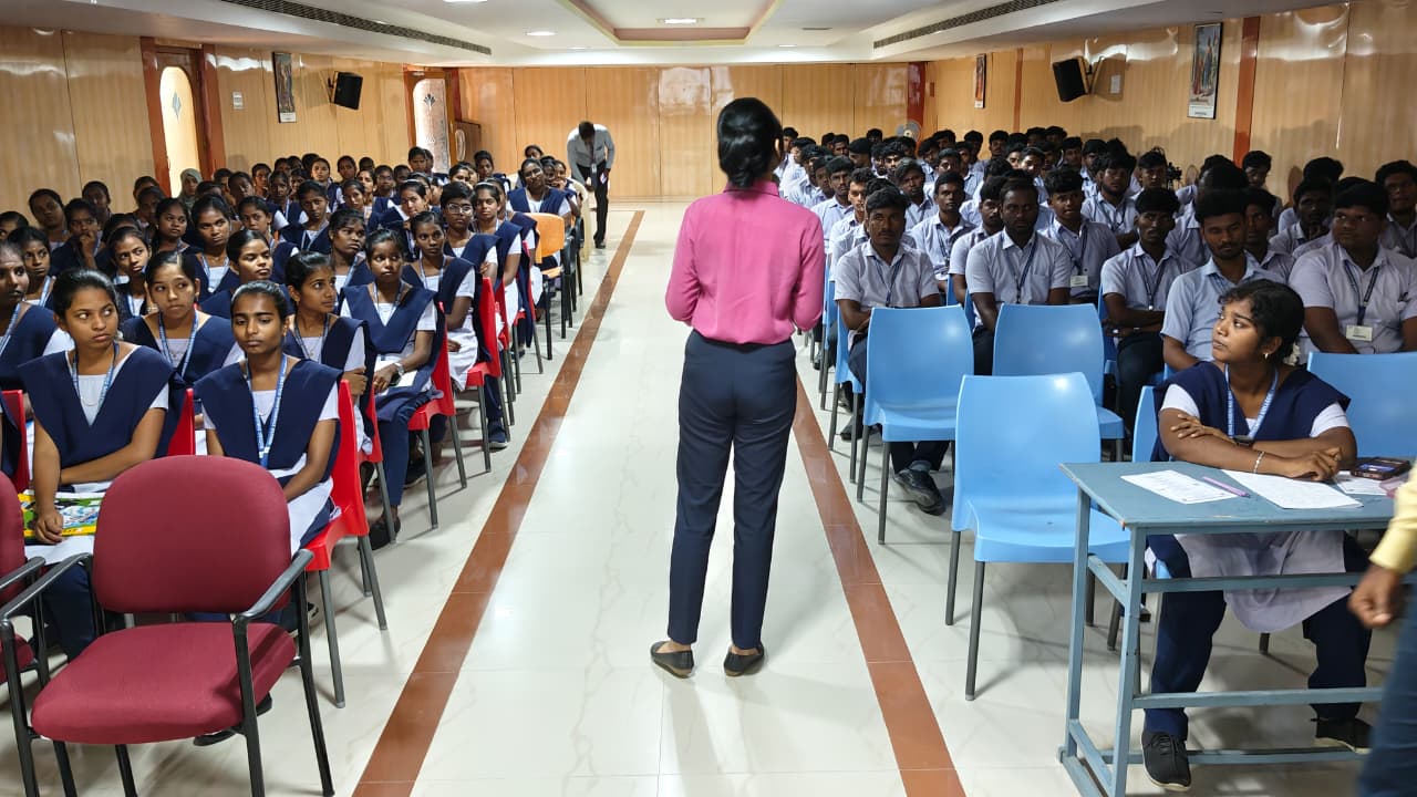 Roever Engineering College, Perambalur placement image 2