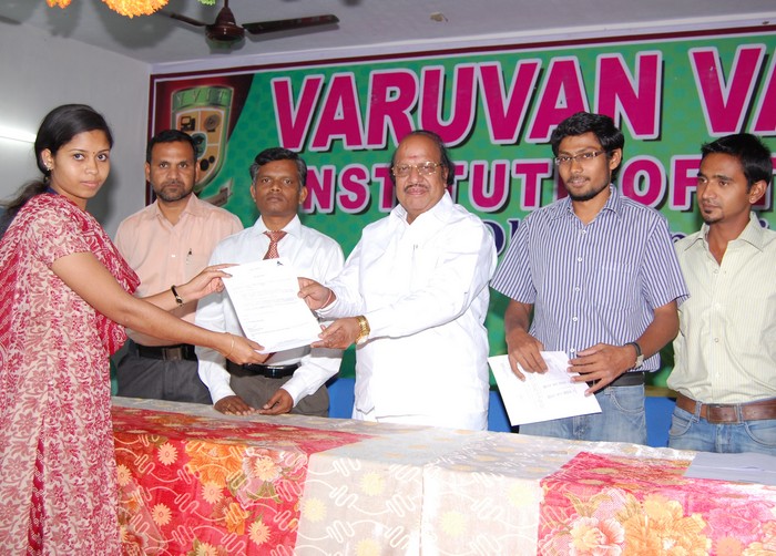 Varuvan Vadivelan Engineering College placement image 3